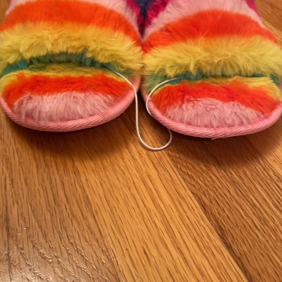 🔥HP🔥 Steve Madden Kloos Multi-Color Fuzzy Slip-On Slippers. Size Large. NEW!! - Picture 3 of 7
